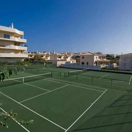 Stylish 2br With Pool Parking & Wifi البوفيرا