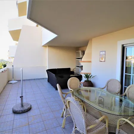 Appartement Stylish 2br With Pool Parking & Wifi
